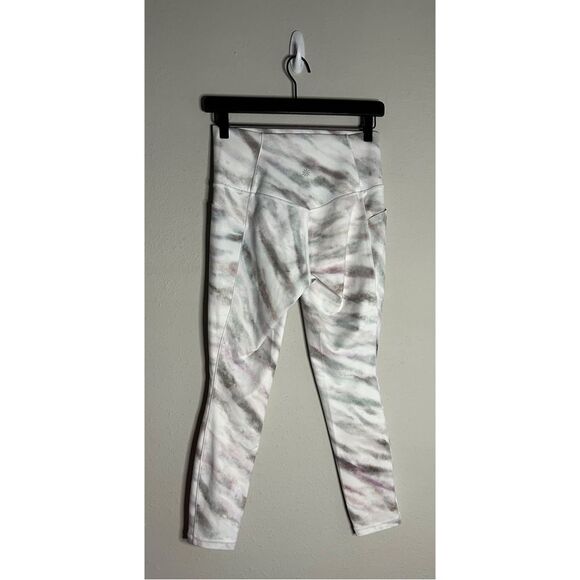 Athleta Salutation Stash Pocket II 7/8 Tight Size S - Picture 3 of 13